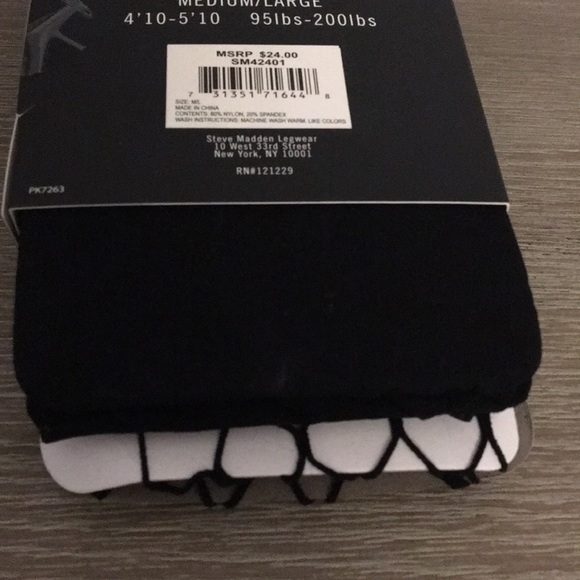 STEVE MADDEN Hosiery 2 pairs Size M/L - Picture 4 of 5